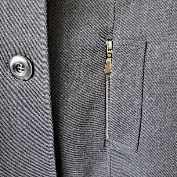 TAHARI 2-Piece Pant Suit Size Charcoal Gray 10 Petite Wool Blend - Picture 11 of 11